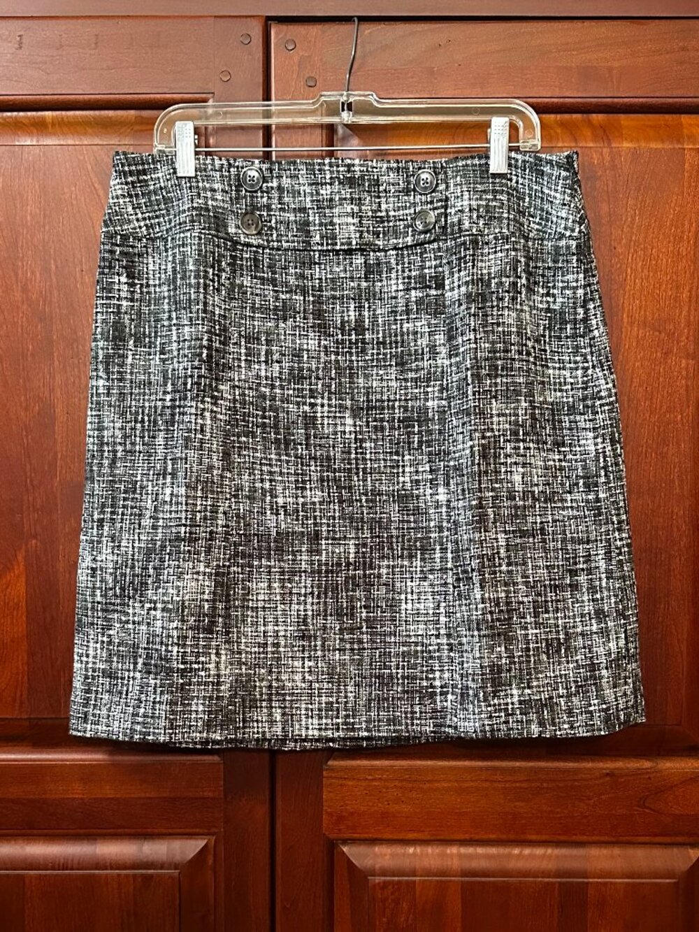 NWT Ann Taylor Black & White Tweed Mini Skirt - Size 12